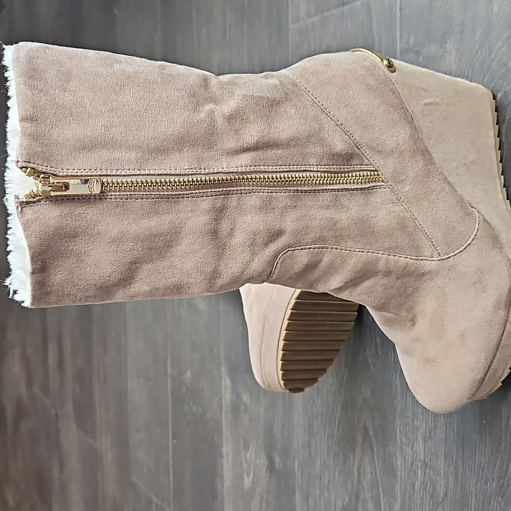 Juicy Couture Wedges